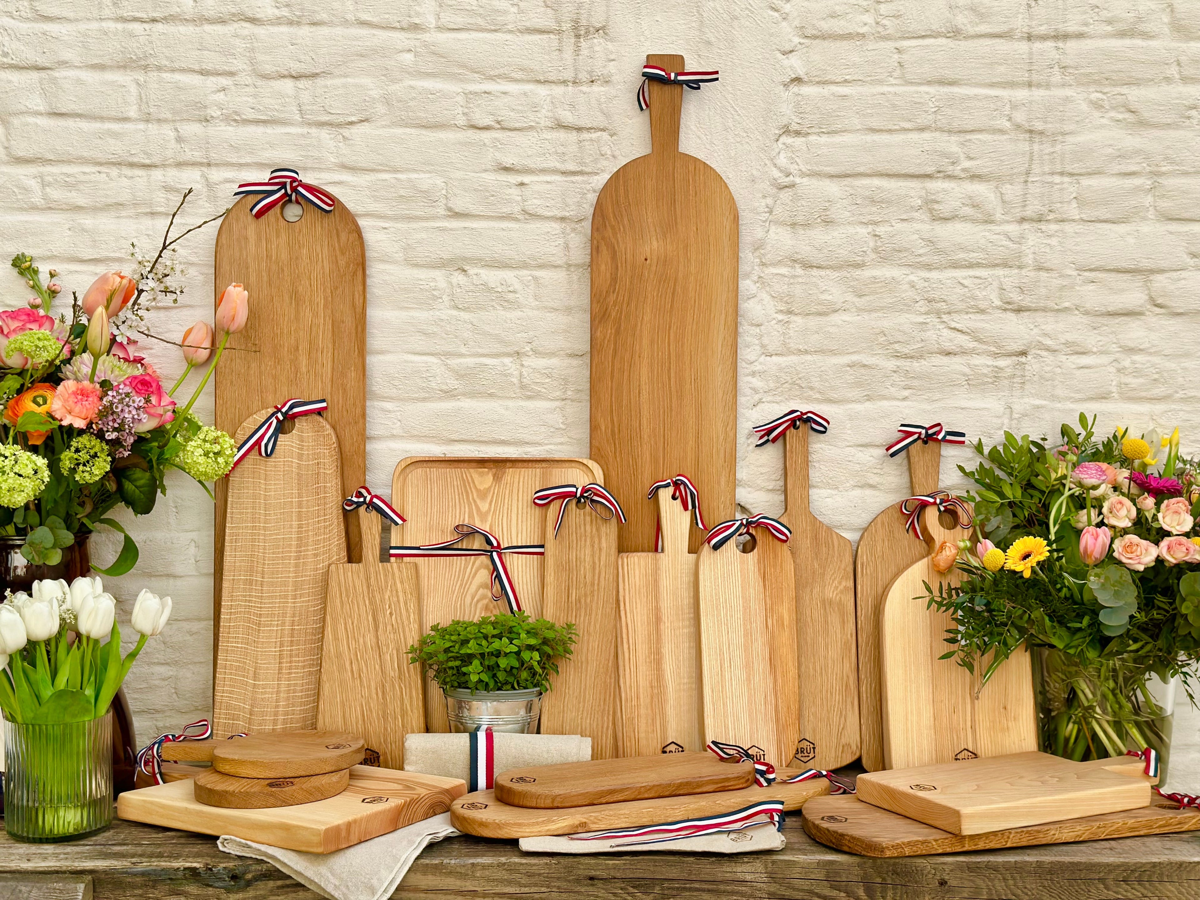 Planches en bois massif artisanales